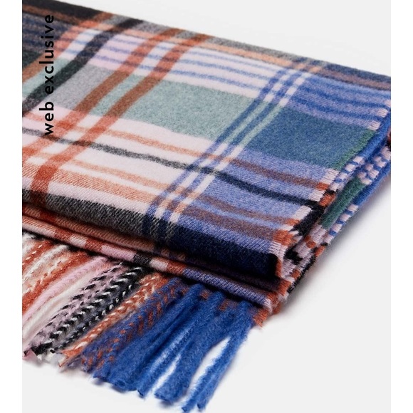 Plaid Blanket Scarf - Picture 3 of 3